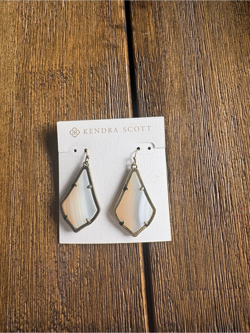 Kendra Scott Kristen mother-of-pearl drop earrings + box and dust bag